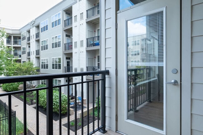 Building Photo - 360 Foley St