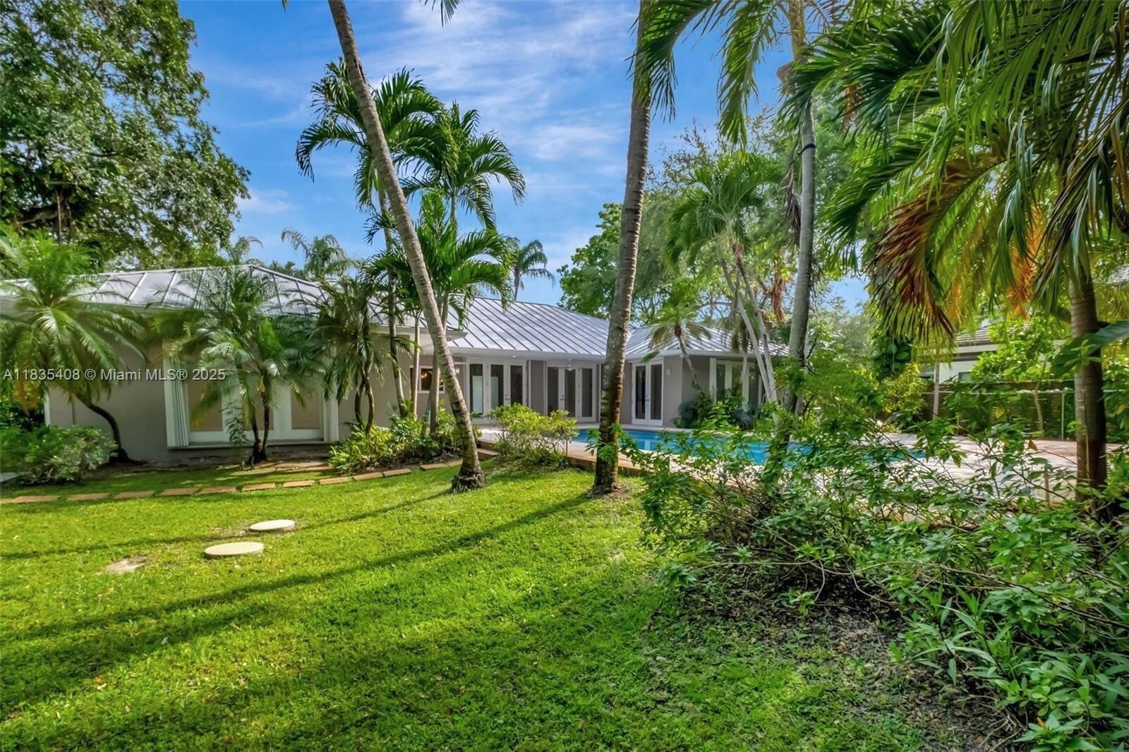 Building Photo - 5765 SW 84th St