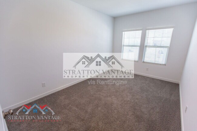 Building Photo - 7439 S 76th Dr