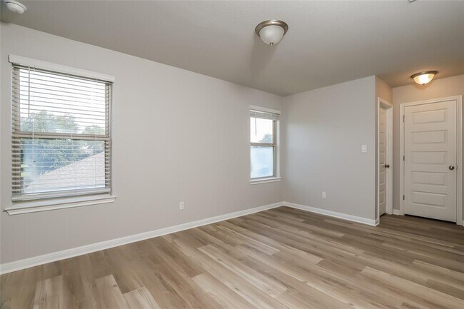 Building Photo - 2724 Juniper Woods Rd
