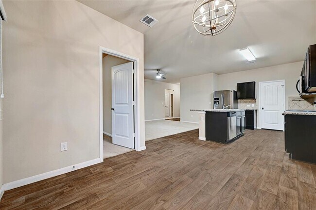 Building Photo - 6301 Wideleaf Dr