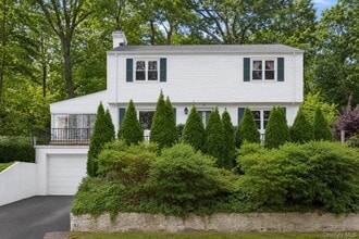 Building Photo - 20 Dorchester Dr