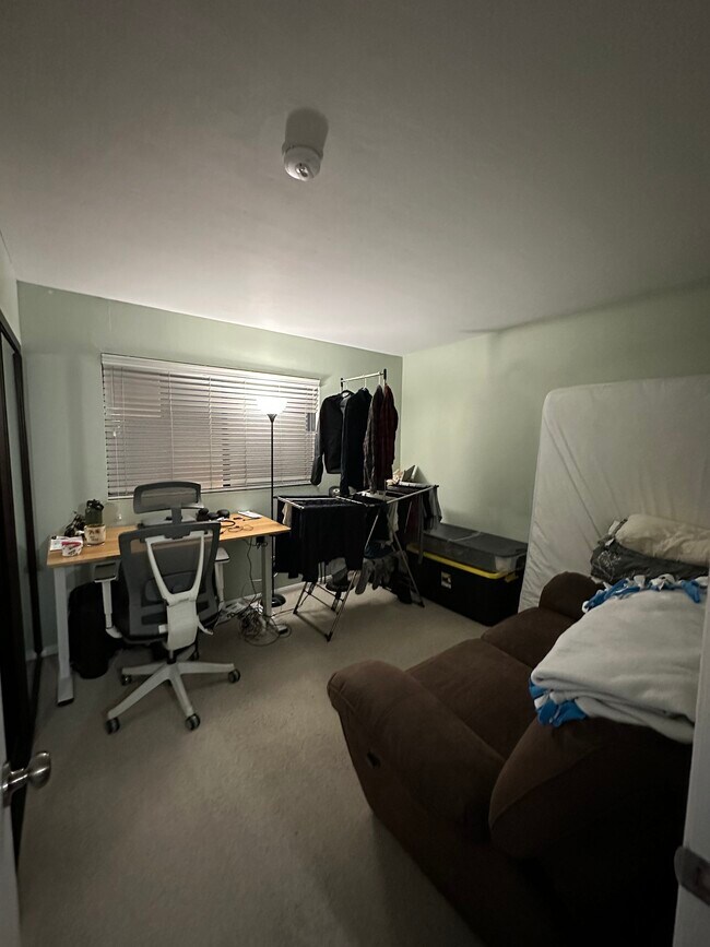 Building Photo - 4385 Georgia St