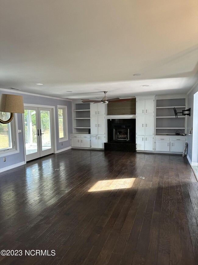 Building Photo - 205 Gemini Ct