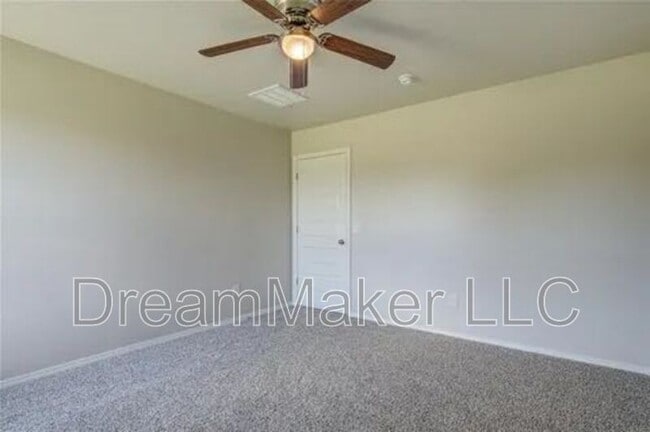 Building Photo - 2401 28th Ter
