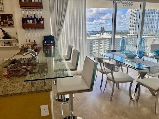 Building Photo - 1830 S Ocean Dr