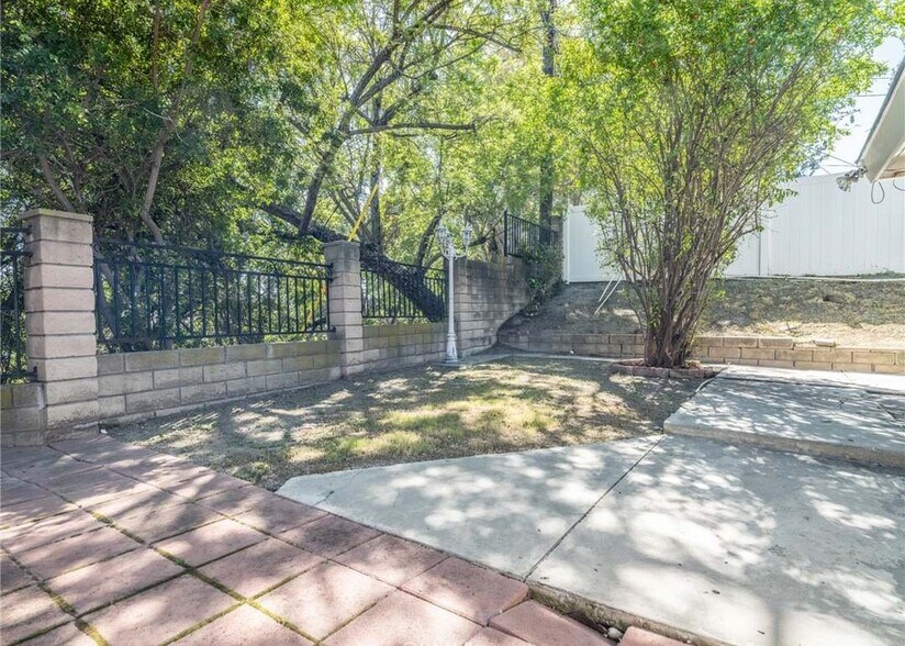 Building Photo - 20672 Buckland Dr