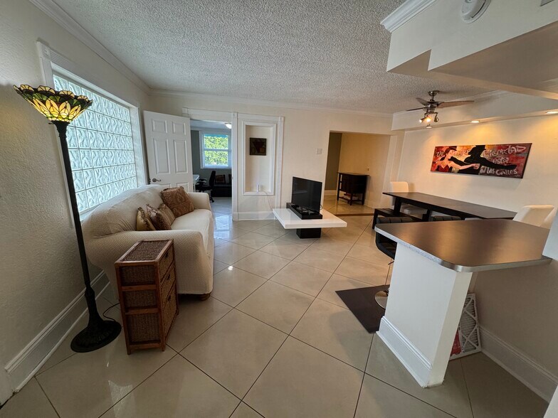 Building Photo - 112 S Federal Hwy