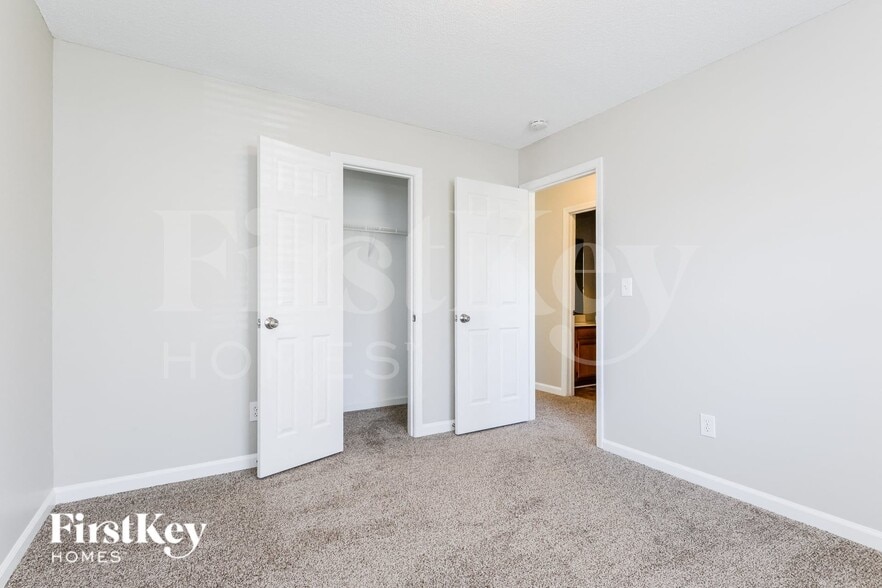 Building Photo - 12336 Autumn Blaze Dr