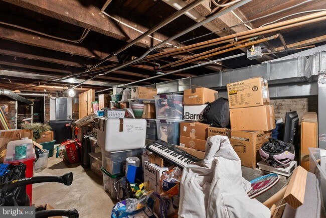 Building Photo - 3205 Hudson St