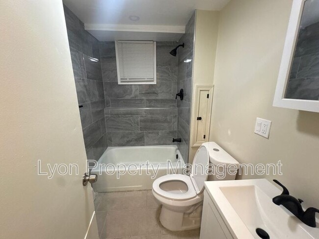 Building Photo - 51 Adelaide Ave