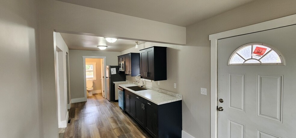 Building Photo - 1045 11th St