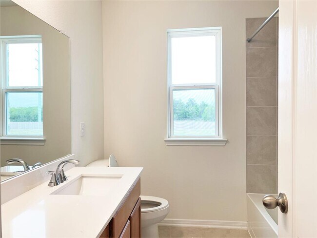 Building Photo - 1215 Painted Bunting Dr