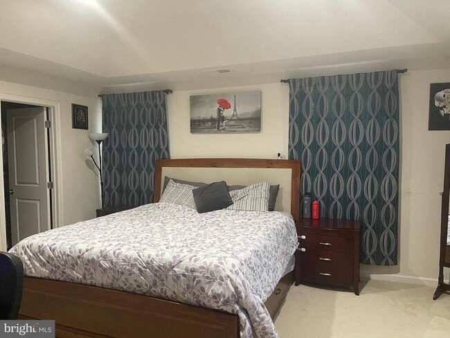 Building Photo - 43010 Paris Gap Square