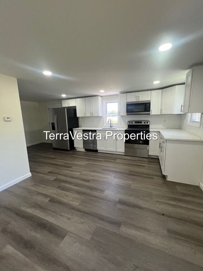 Building Photo - 3 Bed in Mullica Hill! Eligible for $500 Security Deposit.