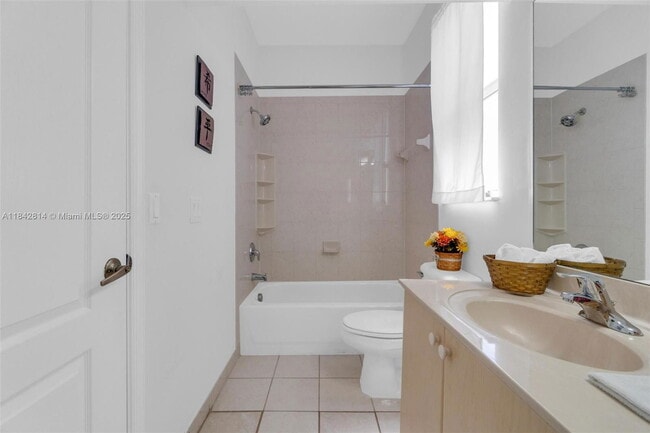 Building Photo - 3920 NE 13th Dr