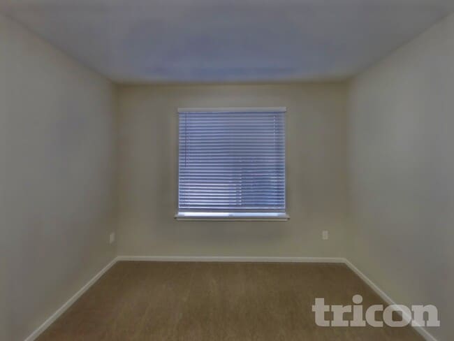 Building Photo - 13305 96th Ave Ct E