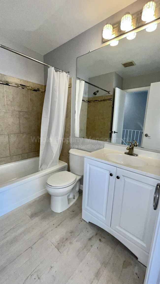 Building Photo - 14324 E Hawaii Cir