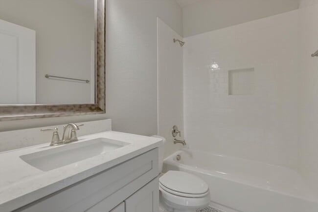 Building Photo - 2225 Apex Dr