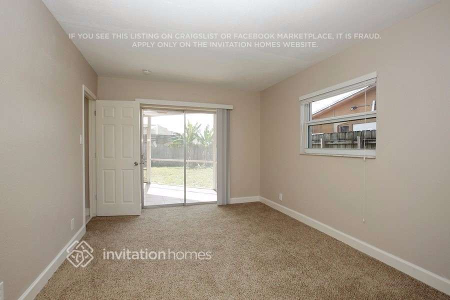 Building Photo - 272 NW 79th Terrace