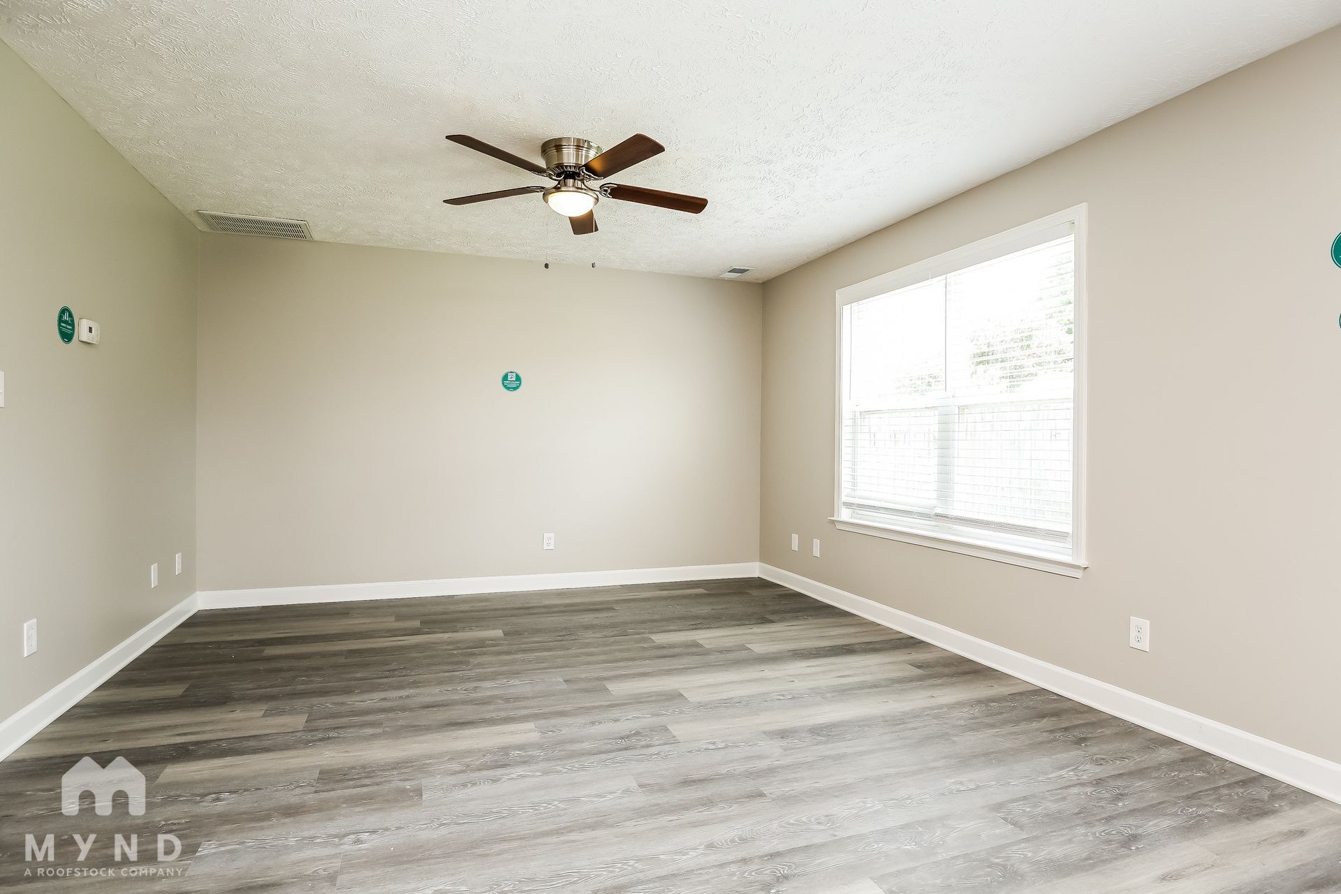 Building Photo - 1634 Beaconcrest Cir