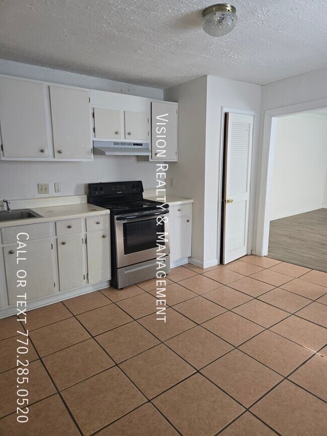 Building Photo - 1070 Ollie Cir NW