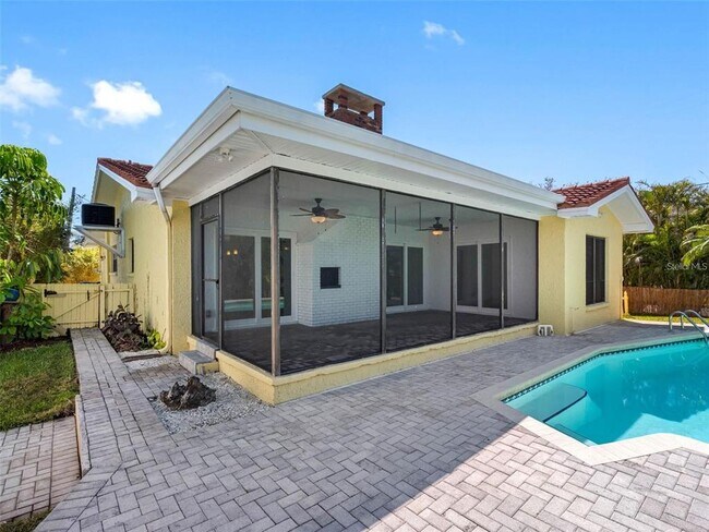 Building Photo - 562 Johns Pass Ave