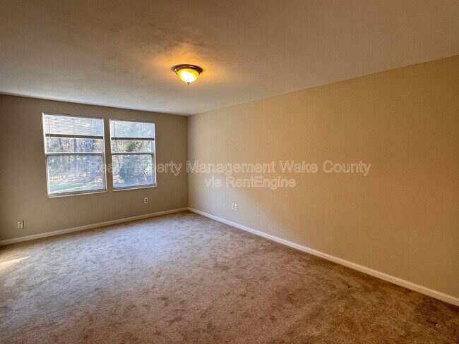 Building Photo - 104 Benedict Ln