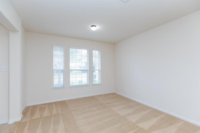 Building Photo - 7435 Boerne Creek Dr