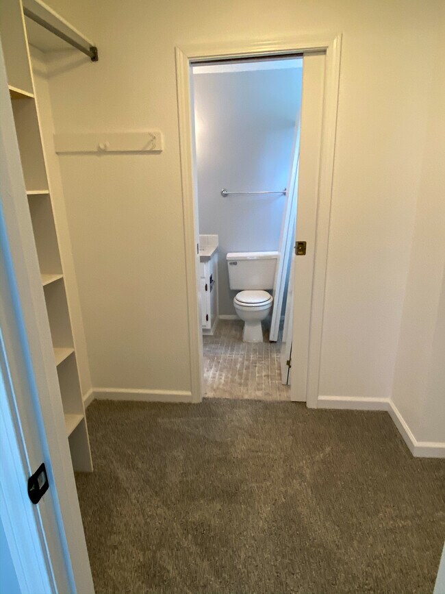 Walk-in closet and full bath - 237 Shepard Way NW