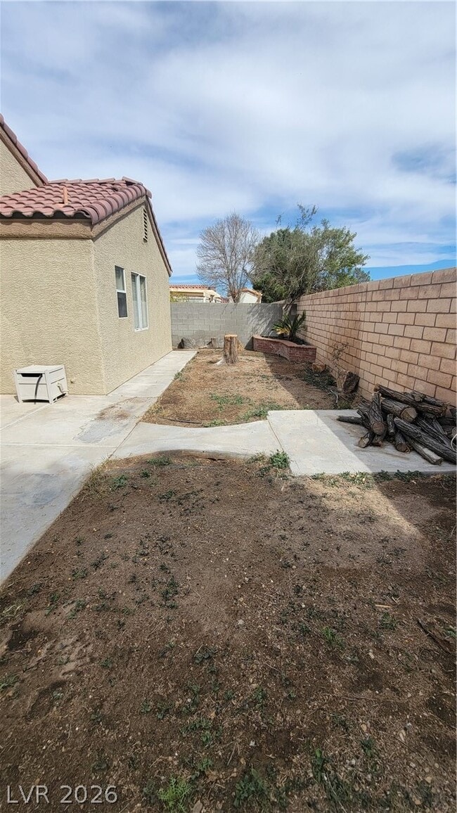 Building Photo - 721 Hitchen Post Dr