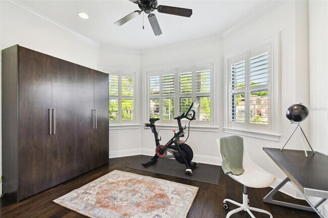 Building Photo - 134 Chesapeake Ave