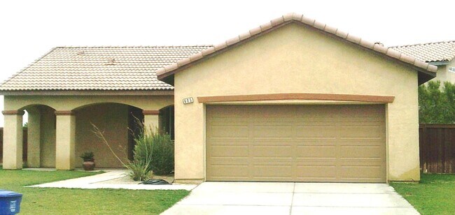 Primary Photo - Charming 3 bed / 2 bath Home for Rent