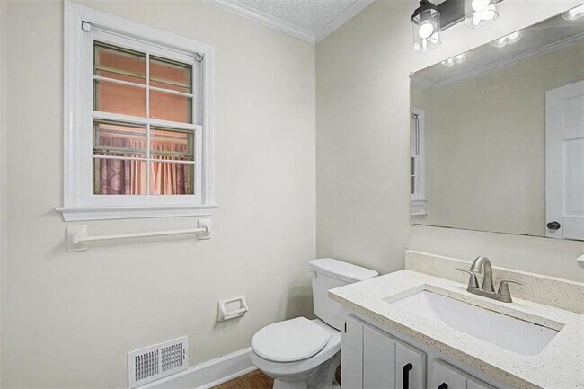 Building Photo - 3947 Camrose Pl