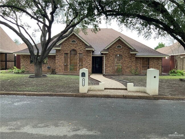 Primary Photo - 6 N "E" St