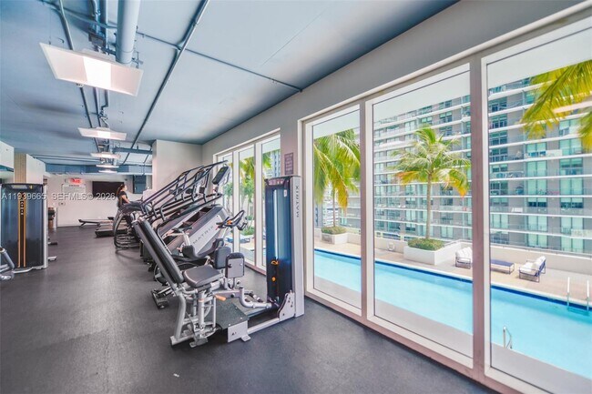 Building Photo - 60 SW 13th St