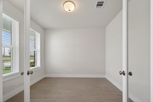 Building Photo - 6822 Ivory Sedge Trl