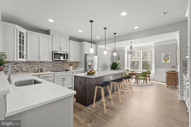 Building Photo - 10541 Hinton Wy