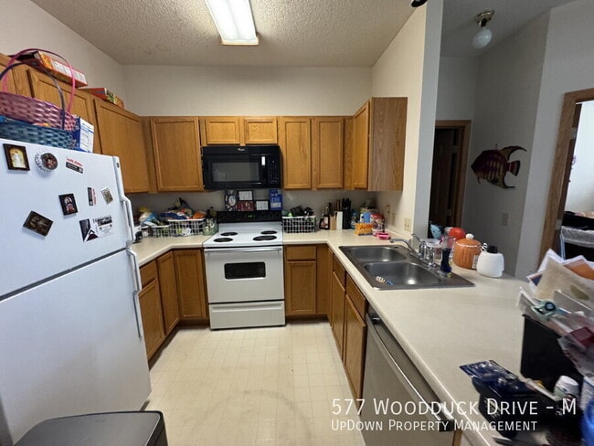 Building Photo - 577 Woodduck Dr