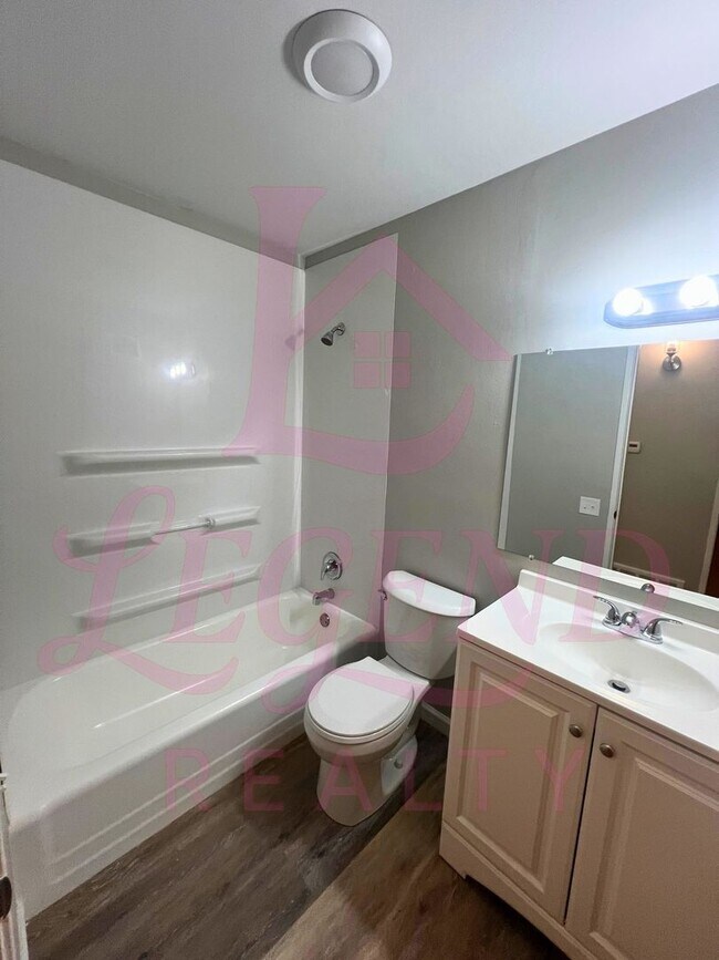 Building Photo - Spacious & Charming 3-Bedroom, 2-Bath Home...