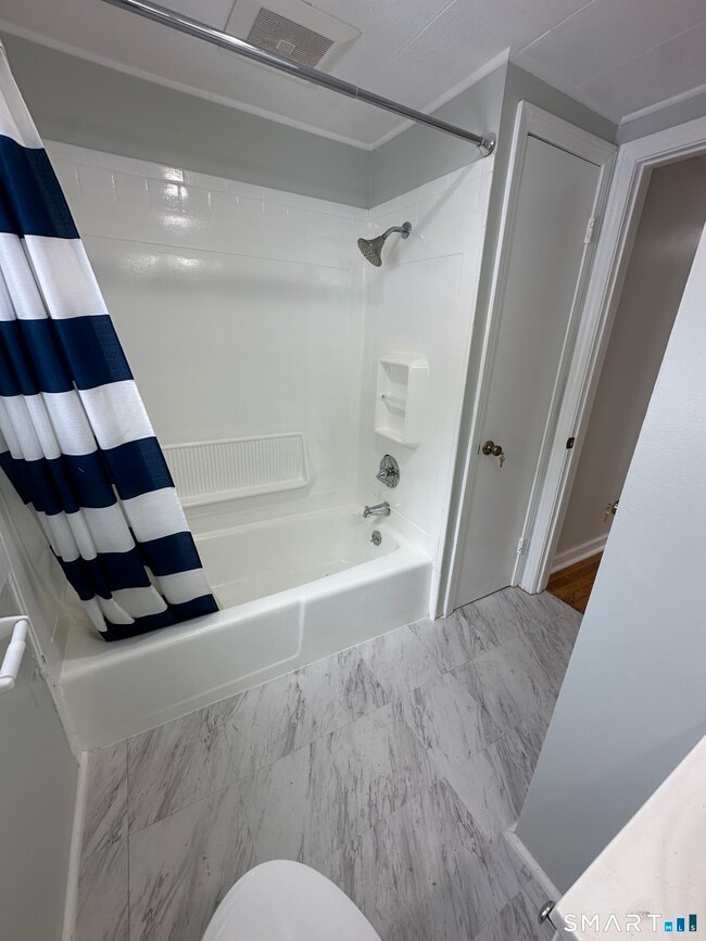 Building Photo - 211 Kent Rd