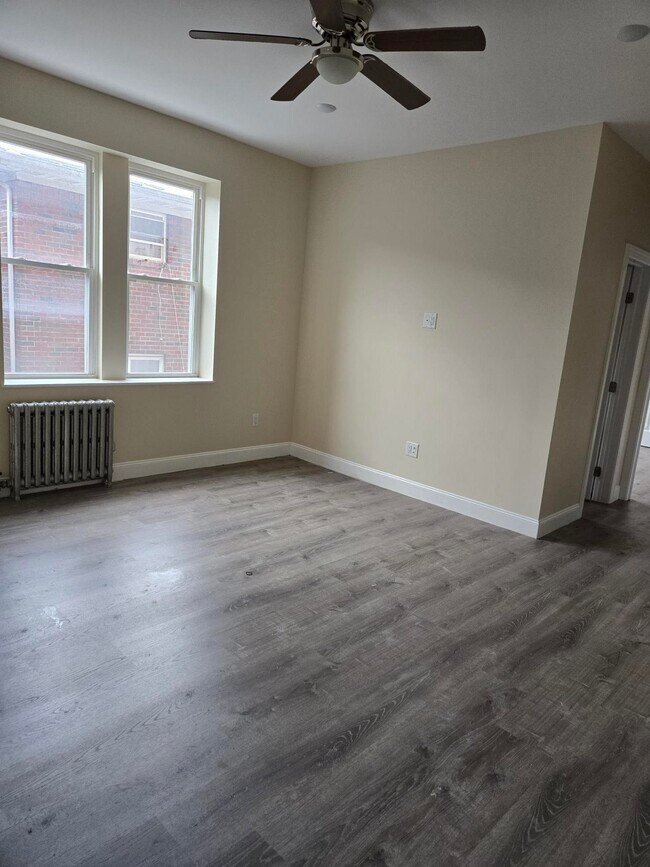 Building Photo - 289 Day Ave