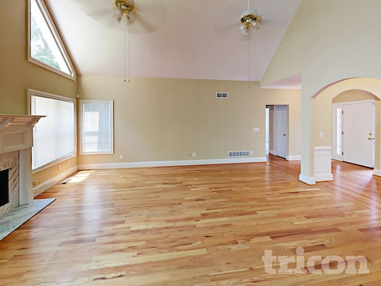 Building Photo - 6156 Pritchett Dr