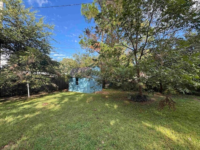 Building Photo - 4914 Durbin Ave