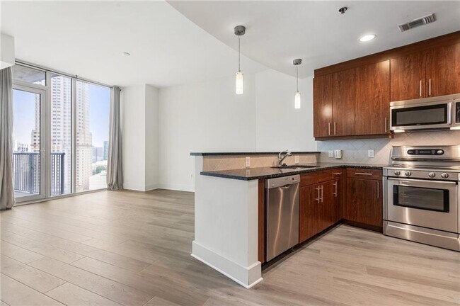 Building Photo - 1080 Peachtree St NE