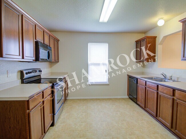 Building Photo - Bosqueville ISD Home