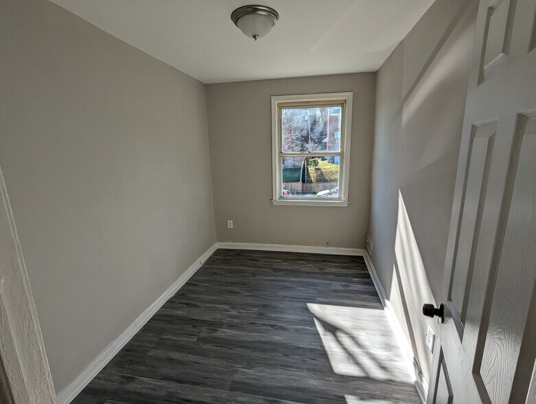 Building Photo - 1414 Locust St