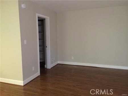 Building Photo - 10982 Roebling Ave