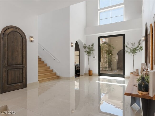 Building Photo - 190 Inveraray Ct