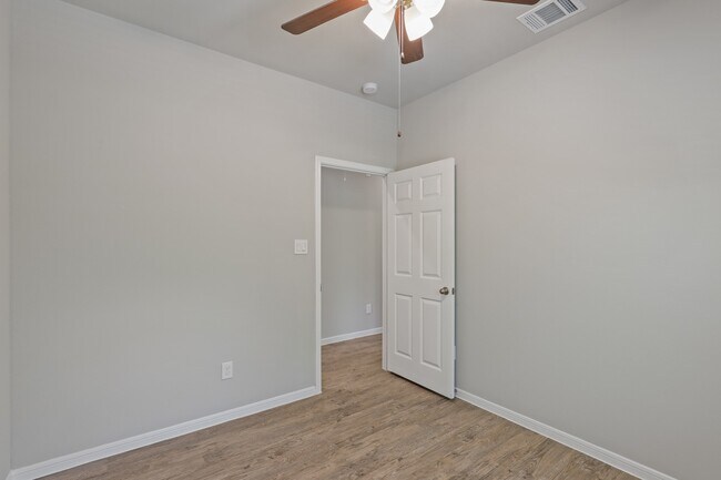 Building Photo - 13506 Axel Ln